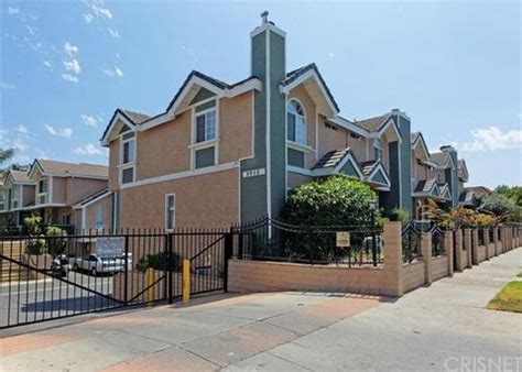 condos for sale in north hills ca